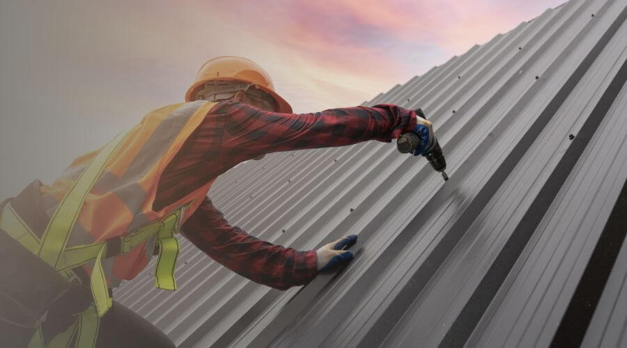Professional gutter cleaning in Saint Clair, MO